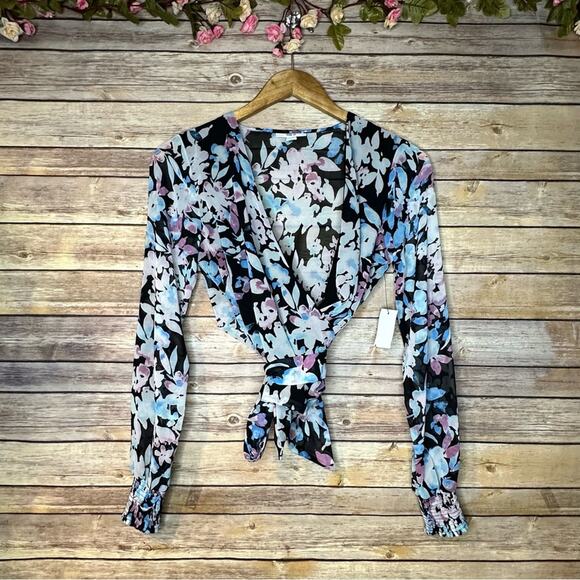 NWT Bar III Farah Botanical Wrap Top - Picture 2 of 9
